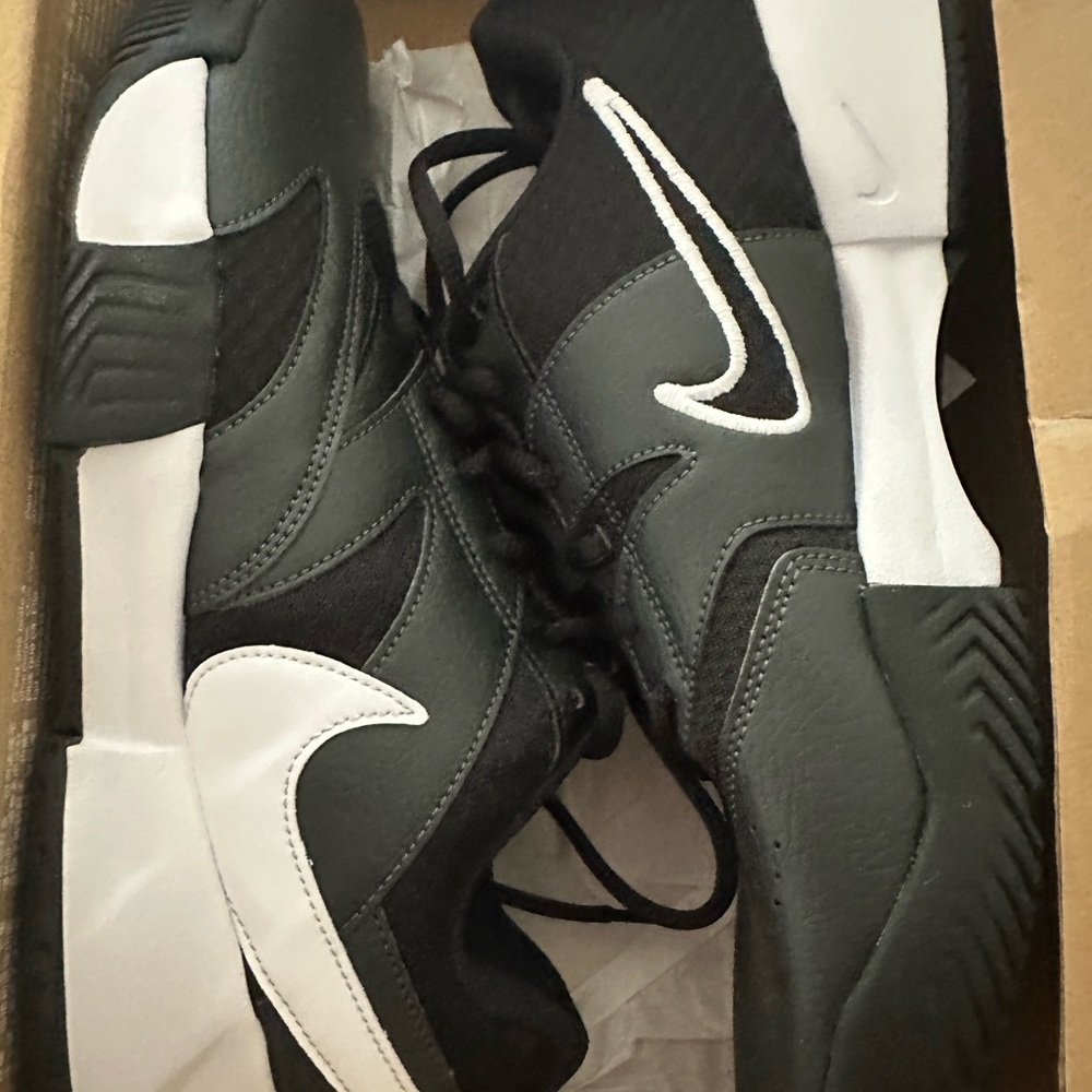 Nike Court Lite 4 sneakers in Black and White. Still in box!